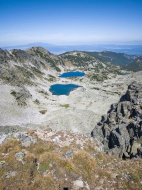 Bulgaristan 'ın Musala zirvesi etrafındaki Rila Dağı' nın yaz manzarası