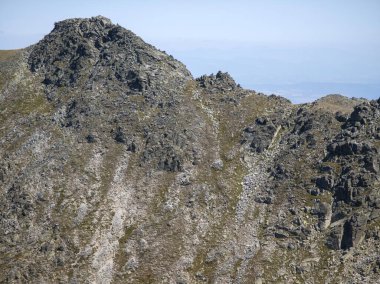 Bulgaristan 'ın Musala zirvesi etrafındaki Rila Dağı' nın yaz manzarası