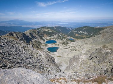 Bulgaristan 'ın Musala zirvesi etrafındaki Rila Dağı' nın yaz manzarası