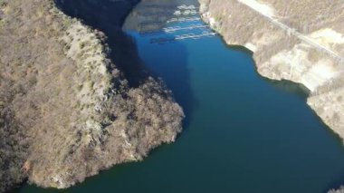 Krichim Reservoir, Rhodopes Dağı, Filibe Bölgesi, Bulgaristan 'ın Hava Kış Manzarası