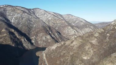 Krichim Reservoir, Rhodopes Dağı, Filibe Bölgesi, Bulgaristan 'ın Hava Kış Manzarası