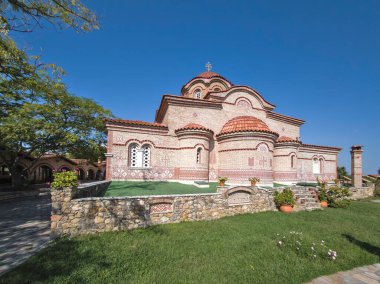 Orta Makedonya ve Yunanistan 'ın Katerini kenti yakınlarındaki Suriyeli Hosios Efrem Manastırı Panoraması