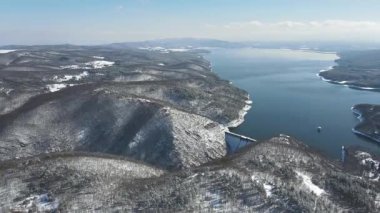 Bulgaristan 'ın Sofya kenti yakınlarındaki Iskar Barajı' nın hava manzarası
