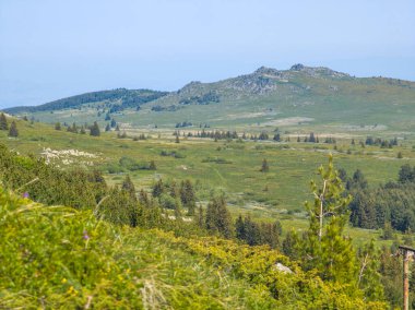 Bulgaristan 'ın Vitosha Dağı' nın Muhteşem Bahar Panoraması