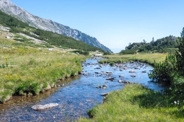 Bulgaristan 'ın Banderitsa Bölgesi yakınlarındaki Pirin Dağı' nın Şaşırtıcı Manzarası