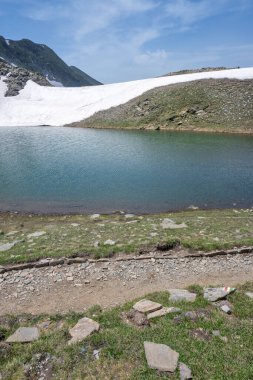 Bulgaristan 'ın Yedi Rila Gölünün etrafındaki Rila Dağı' nın muhteşem manzarası