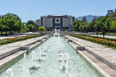 SOFYA, BULGARIA - 19 Eylül 2025: Bulgaristan 'ın Sofya Şehir Merkezi Panoramik Görünümü