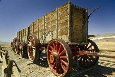 Ölüm Vadisi N.P, 20 Mule Team wagob kalıntıları.                           
