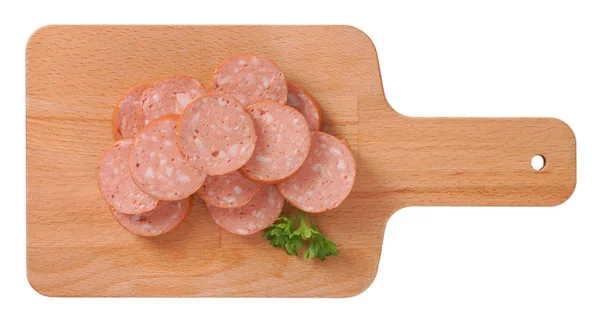 木製のまな板に豚肉ソーセージ — ストック写真