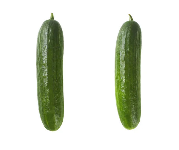 Zwei Grüne Gurken Auf Weißem Hintergrund — Stockfoto