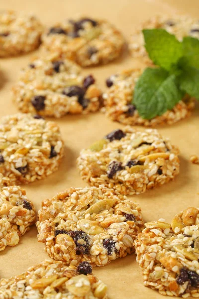 Biscoitos de passas de sésamo — Fotografia de Stock