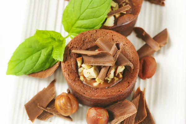 Mini bolo de avelã de chocolate — Fotografia de Stock