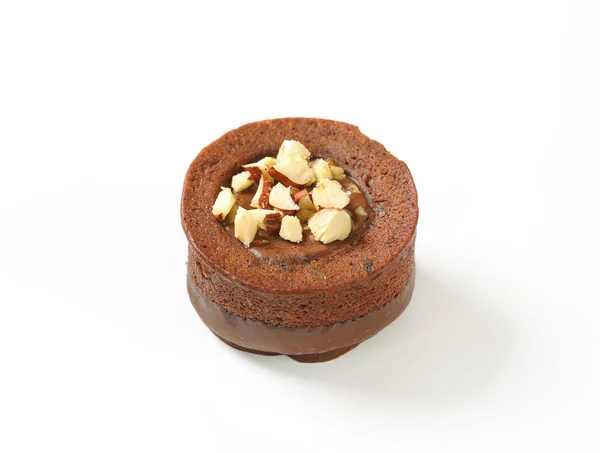 Mini chocolate hazelnut cake — ストック写真