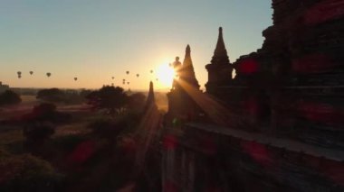Myanmar. Tapınak. Sunrise. Şehir. Anten. 4k. Drone