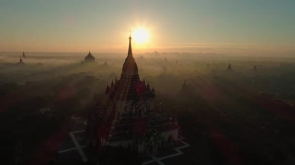 Мьянма Темпл Восход Солнца Город Антенны Дрон — стоковое видео