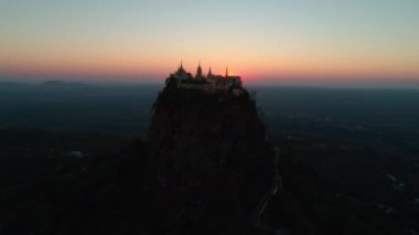 Myanmar. Tapınak. Sunrise. Şehir. Anten. 4k. Drone