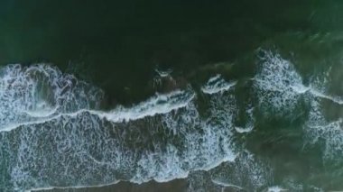 Hotel. Bulgaristan. Şehir. Beach. Su. Sunrise. Anten. 4k. Drone