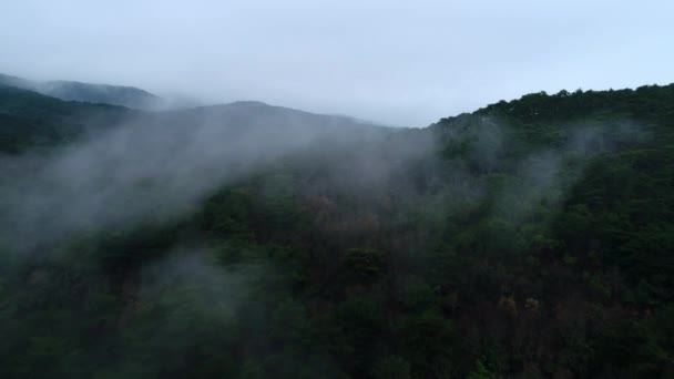 A Crimeia. Nuvens. Natureza. Montanha. Aeriais. 4K. Drone. — Vídeo de Stock