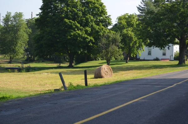 Bail Hay Country Road — Stock Photo, Image
