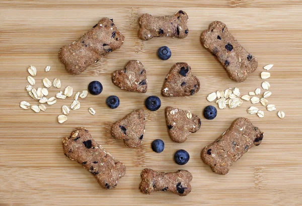 Homemade Blueberry Oat Peanut Butter Dog Biscuits Top View Macro — Stock Photo, Image