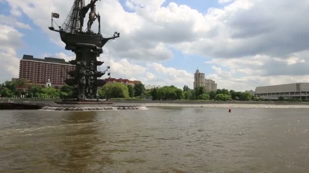 Moscú Rusia Mayo 2018 Terraplén Del Río Moskow Moskva Monumento — Vídeos de Stock