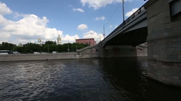 Terraplén Del Río Moskow Moskva Rusia Día Disparos Desde Barco — Vídeos de Stock