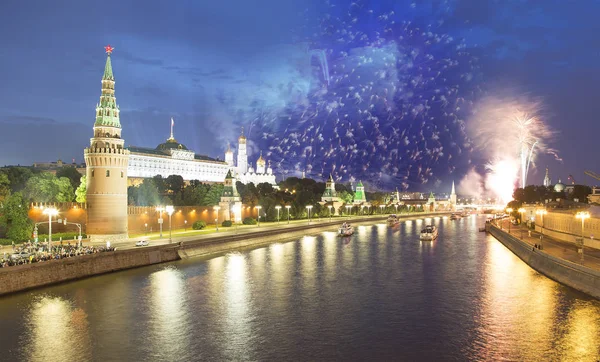 Fuegos Artificiales Sobre Kremlin Moscú Rusia Vista Más Popular Moscú —  Fotos de Stock