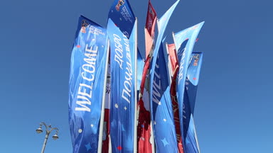 Moskova, Rusya June15, 2018: bayraklar 2018 Rusya'nın Dünya Kupası onuruna Moskova sokaklarında hoş geldiniz