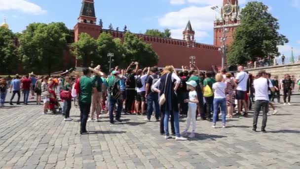 Moscow Russia June15 2018 Fãs Futebol Andando Pelas Ruas Moscou — Vídeo de Stock