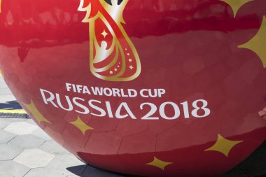 Moskova ' June17, 2018: FIFA Dünya Kupası 2018 Rusya'da sembolleri büyük sembolik futbol topu. Moskova 