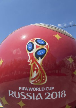 Moskova ' June17, 2018: FIFA Dünya Kupası 2018 Rusya'da sembolleri büyük sembolik futbol topu. Moskova 