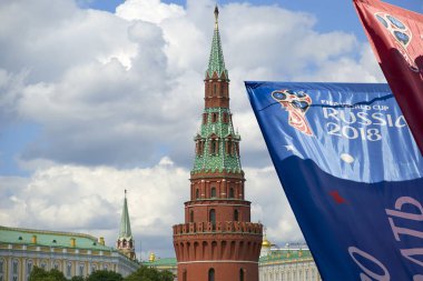 Moskova, Rusya June15, 2018: bayraklar 2018 Rusya'nın Dünya Kupası onuruna Moskova sokaklarında hoş geldiniz