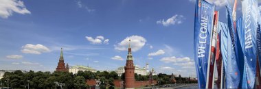 Moskova, Rusya June15, 2018: bayraklar 2018 Rusya'nın Dünya Kupası onuruna Moskova sokaklarında hoş geldiniz