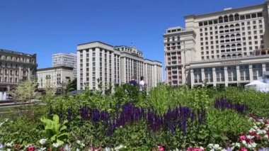 Moskova, Rusya 15 Haziran 2018: Cephe Four Seasons Otel (Hotel Moskva) modacı Meydanı'na. Moscow, Rusya Federasyonu  