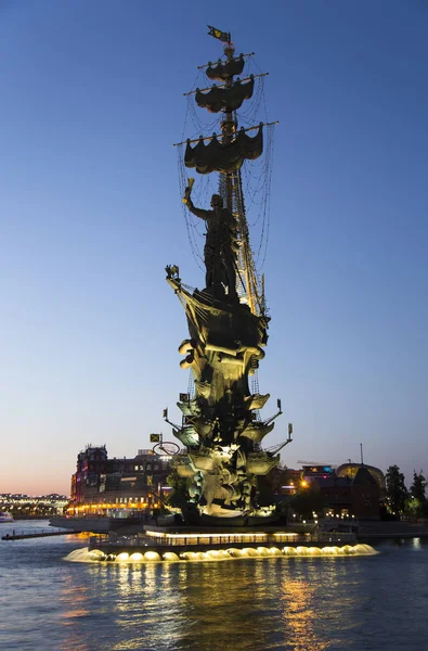 Moscow Russia August 2018 Piter Thirst Monument Moskow Russia Night — Stock Photo, Image