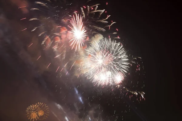 Celebratory Colorful Fireworks Exploding Skies — Stock Photo, Image