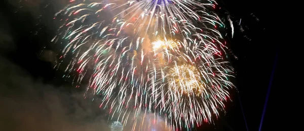 Celebratory Colorful Fireworks Exploding Skies — Stock Photo, Image