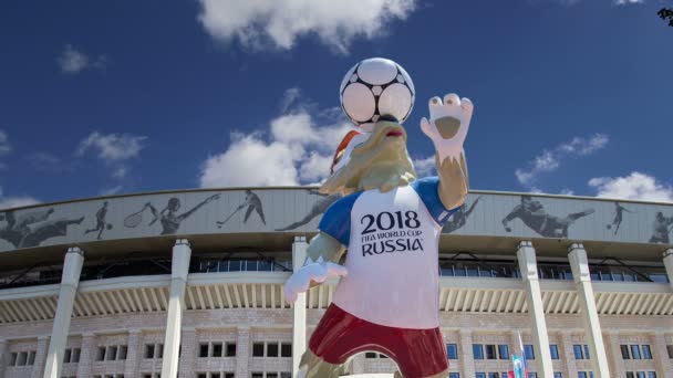 Moskwa Rosja Sierpień 2018 Oficjalna Maskotka Mistrzostwa Świata 2018 Rosji — Wideo stockowe
