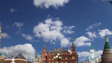 Gece, Rusya Moskova Kremlin yakınındaki Christmas (yeni yıl tatilleri) aydınlatma 