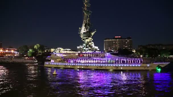 Moscou Russie Août 2018 Remblai Rivière Moskow Moskva Statue Pierre — Video