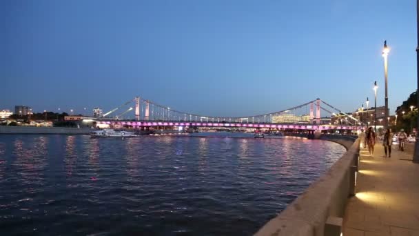 Moscú Rusia Agosto 2018 Río Moskow Moskva Puente Krymsky Puente — Vídeo de stock