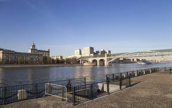 Vista Del Ponte Pushkinsky Andreevsky Del Fiume Moskva Mosca Russia — Foto Stock