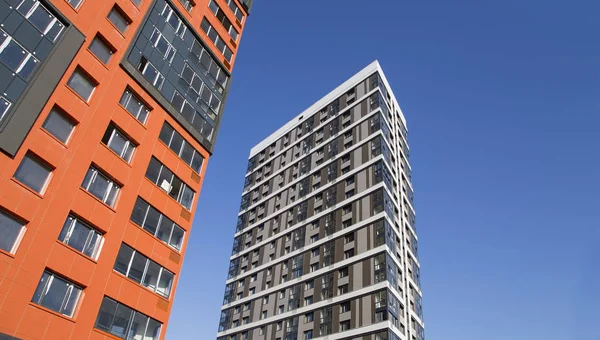 Çok katlı bina altında inşaat (yeni konut kompleksi), Moskova, Rusya Federasyonu 