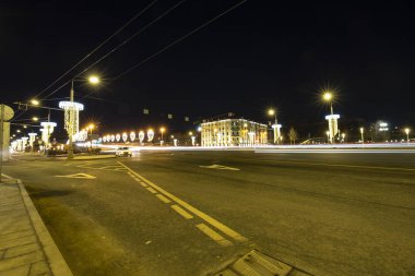 Stone Bridge yakınındaki Kremlin (gece) - Moskova, Rusya'nın en popüler görünümü 