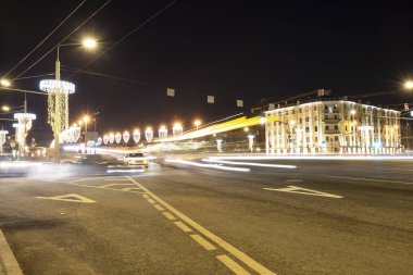 Stone Bridge yakınındaki Kremlin (gece) - Moskova, Rusya'nın en popüler görünümü 