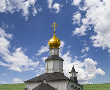 Diriliş Manastırı (Voskresensky Manastırı, Novoiyerusalimsky Manastırı veya yeni Kudüs Manastırı)--Moscow region, Rusya Federasyonu Rus Ortodoks Kilisesi'nin büyük bir manastır var. 1656'ataerkil bir ikametgahı olarak kuruldu