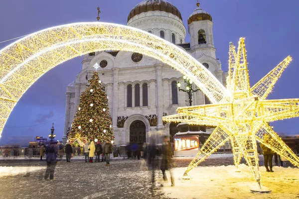 Decoração Natal Feriados Ano Novo Moscou Noite Perto Catedral Cristo — Fotografia de Stock