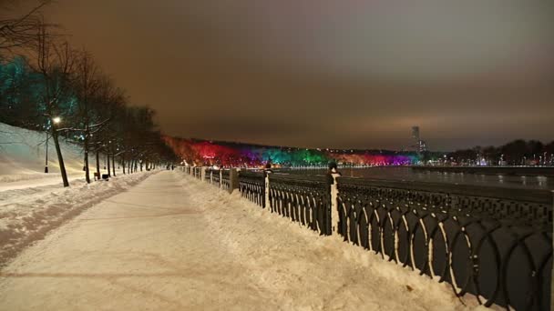 Kerstdecoratie Nieuwjaars Vakantie Moskou Nachts Rusland Vorobyovskaya Dijk Van Rivier — Stockvideo