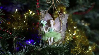 Dekoratif chritmas oyuncaklar ile güzel Noel ağacı