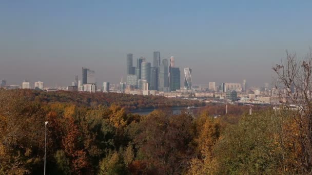 Uitzicht Stad Het Complex Van Wolkenkrabbers Moskou Stad Vanaf Mussenheuvels — Stockvideo